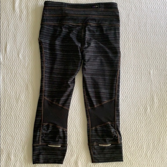Athleta Capri leggings - Picture 5 of 7